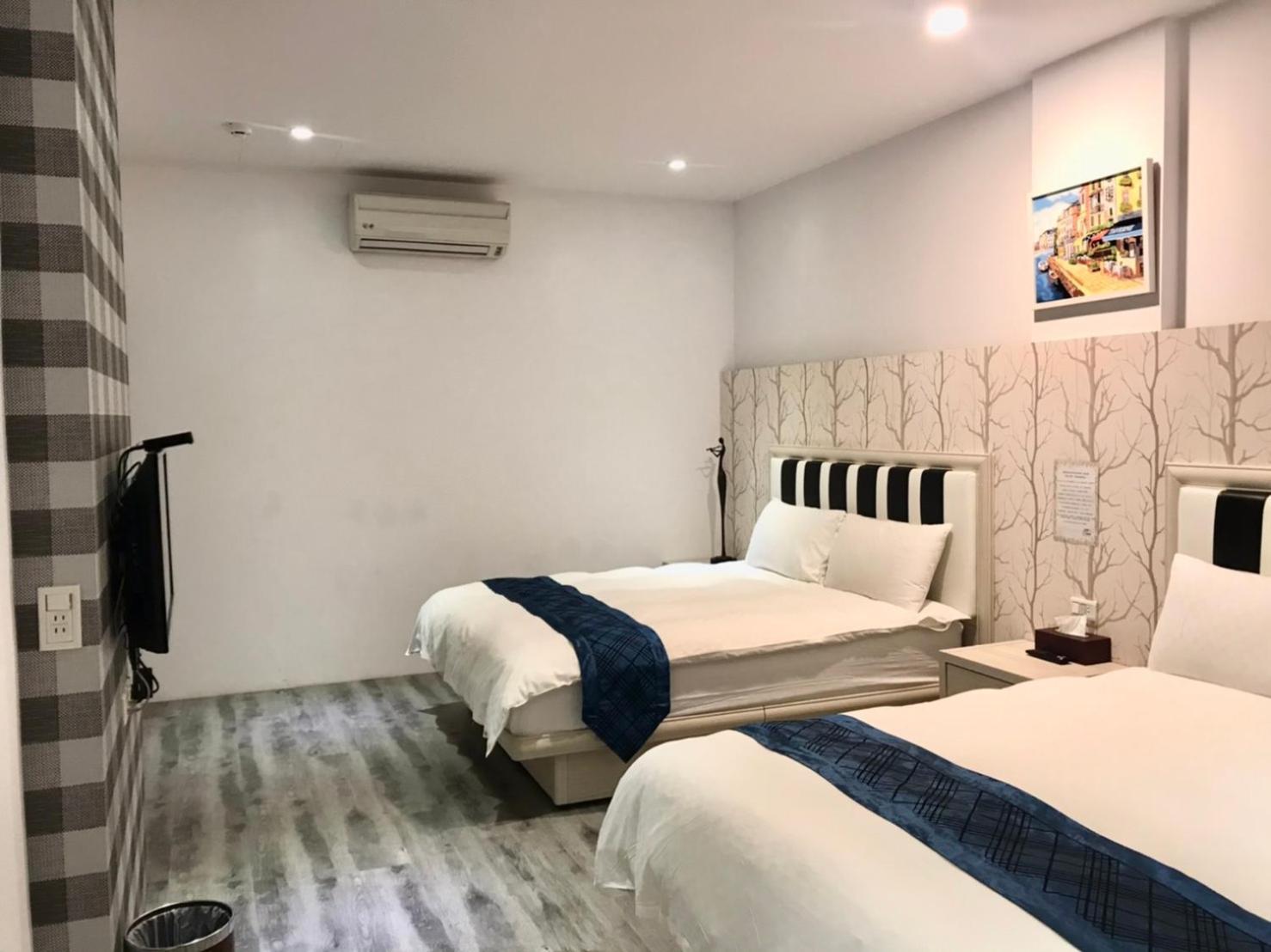 小小鋼琴家民宿&近夜市文創美食街 مدينة هوالين المظهر الخارجي الصورة
