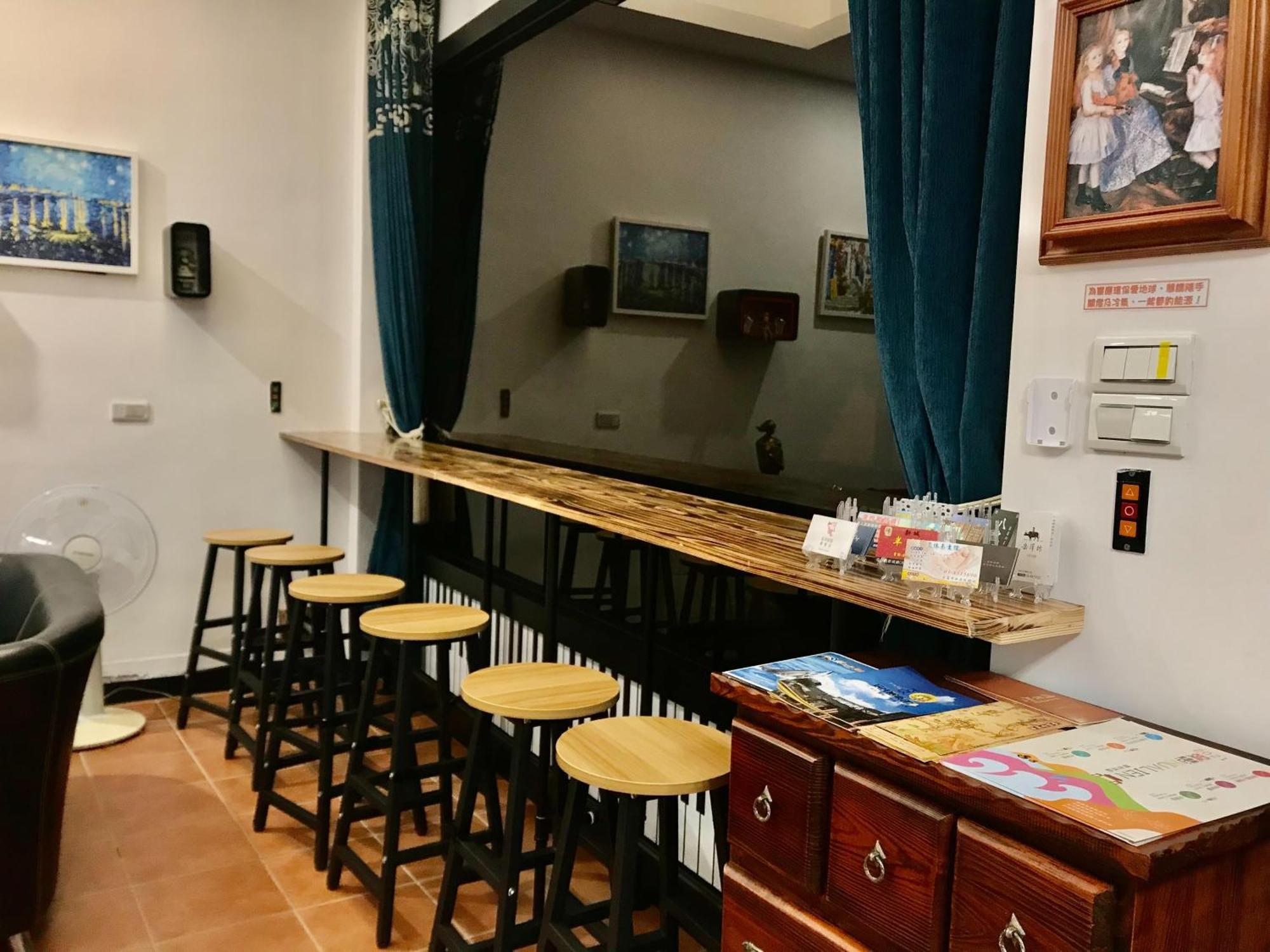 小小鋼琴家民宿&近夜市文創美食街 مدينة هوالين المظهر الخارجي الصورة